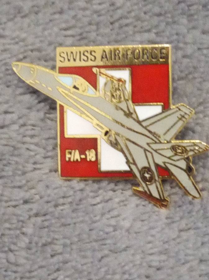 Collectable Swiss Military Air Force F-18 Pin/Badge