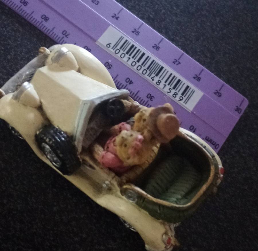 Vintage Collectable Cherished Teddies with car figurant.