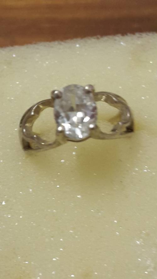 A STUNNING ANTIQUE STERLING SILVER SIGNET RING