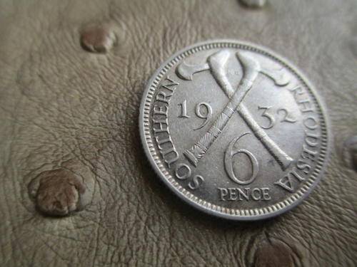 1932 SOUTHERN RHODESIA STERLING SILVER 6 D...VERY COLLECTABLE