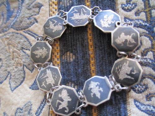 INTERESTING VINTAGE STERLING SILVER  BRACELET.