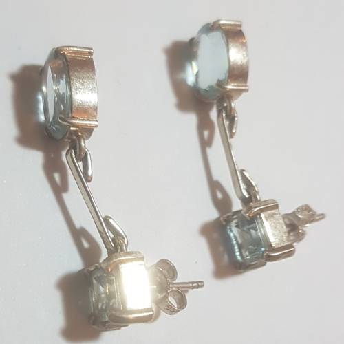 Stunning 4 ct Aqaumarine earings in 18 ct gold. NB read detailed description below