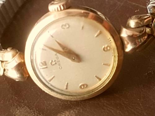 Vintage Omega as per pics. Running perfecly