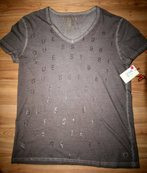 Guess - Mens Brown V Neck "Gunner" Tee Shirt- size Small