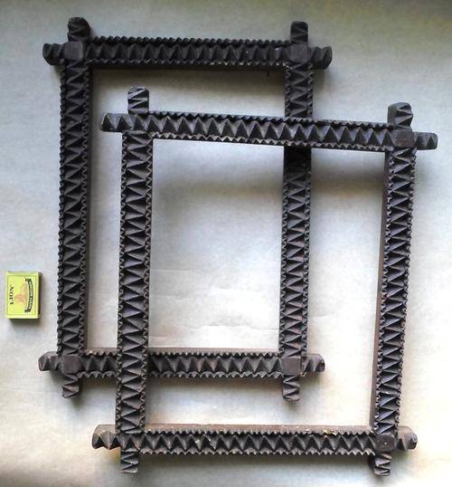2 OLD PRIMITIVE HAND CARVED PICTURE FRAMES - NO MARKINGS BUT WITH POW TRENCH ART STYLE SIMILARITIES