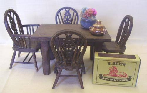 VINTAGE DOLL'S HOUSE FURNITURE - TABLE AND CHAIRS