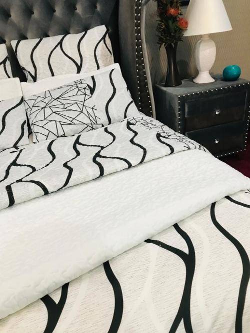 5 Piece Queen size Quilt