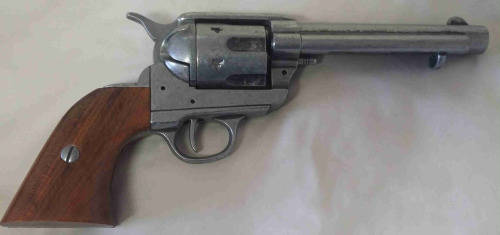 Colt revolver Cal.45 Peacemaker. Replica non functional gun
