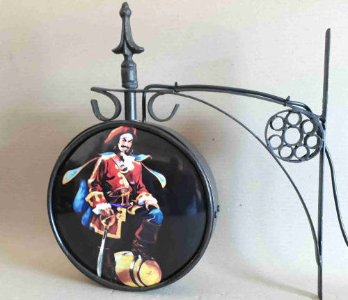 Captain Morgan Pub /bar/ man cave / garage / station double sided advert light. LED.
