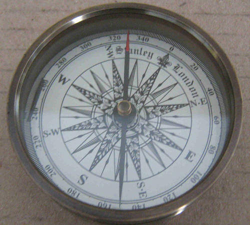 Compass. pocket compass antique brass finish                                      nb3