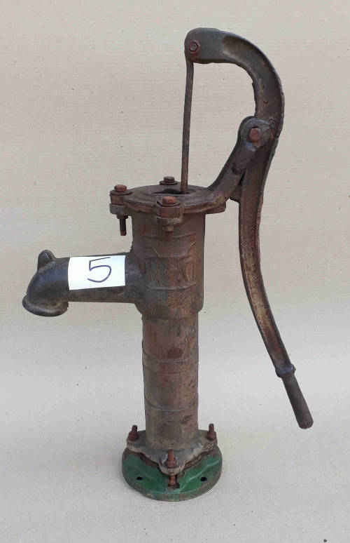 Well/bore hole pump. Really old NO 5