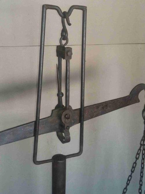 Vintage Iron scale. Really old