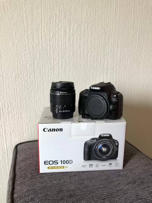 Canon 100D