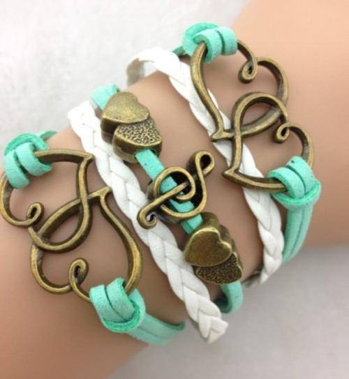 Bracelet-Double hearts and treble clef charm