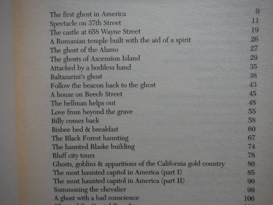 True Ghost Stories From Around the World : Volume 1 - Paperback