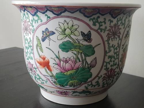 Qianlong  Porcelain Jardiniere