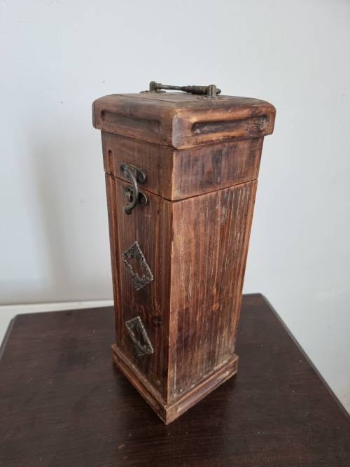 Beautiful Wood Gift Box for Wine.