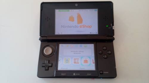 Nintendo 3DS + extras