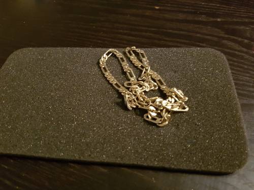 9ct GOLD CHAIN