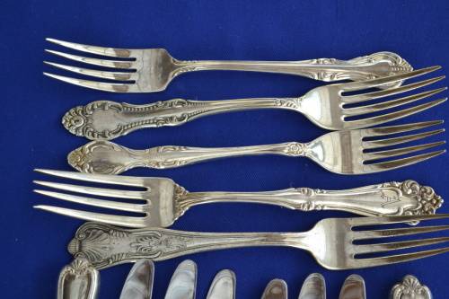 Vintage Cutlery Sheffield Knives and Mixed Forks