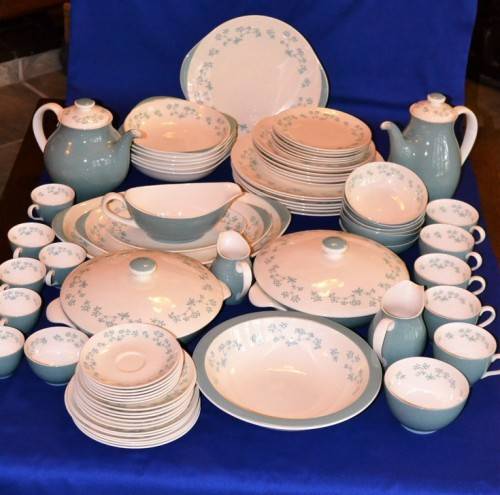 REDUCED-Royal Doulton Dinner Service "April Showers"D6435 - 73 Pieces