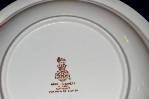 REDUCED-Royal Doulton Dinner Service "April Showers"D6435 - 73 Pieces