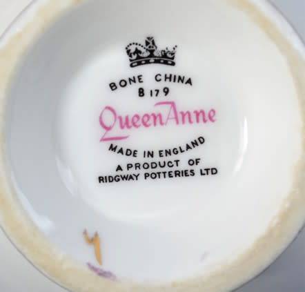Queen Anne Tea Set - Six Trios