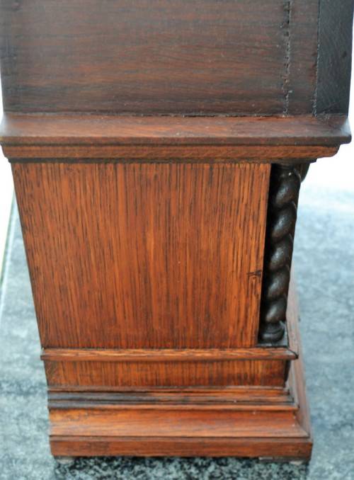 Antique 1922 clock case - Mechanism converted from wind-up to battery operated