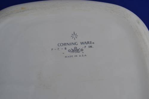 Corning Ware Oven Proof dish with lid
