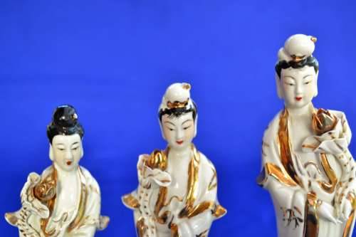 REDUCED RARE Macau Figurines
