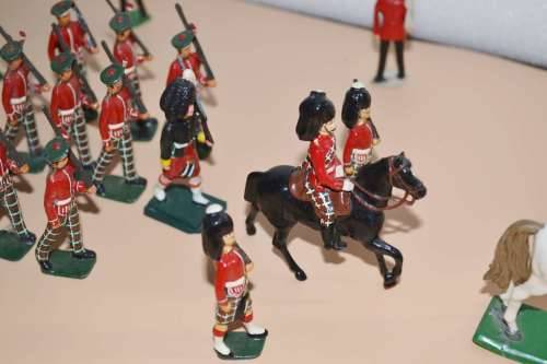 Vintage Metal Figures - HRH Queen Elizabeth II Trooping the Colour Parade