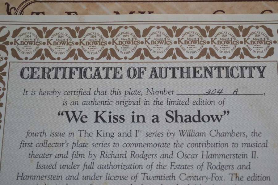 Knowles Vintage Porcelain Collectors Plate 1985 `We Kiss in a Shadow` with COA and Box
