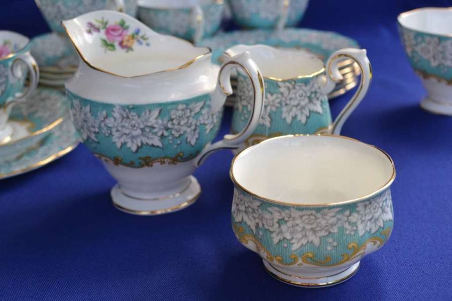 URGENT LATE ENTRY * Royal Albert ENCHENTMENT Tea Set - 22 Pieces