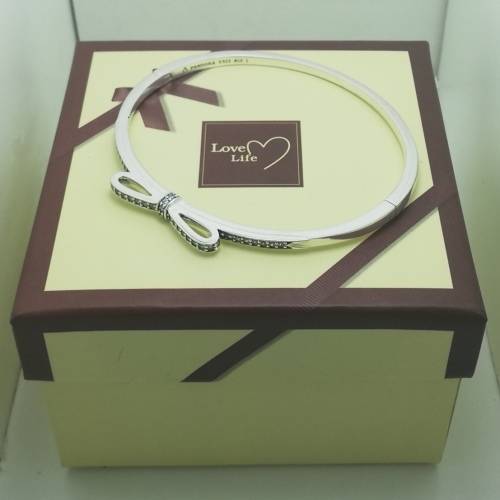 Pandora Sterling Silver Sparkling Bow Bangle (Size:3 -21 cm)