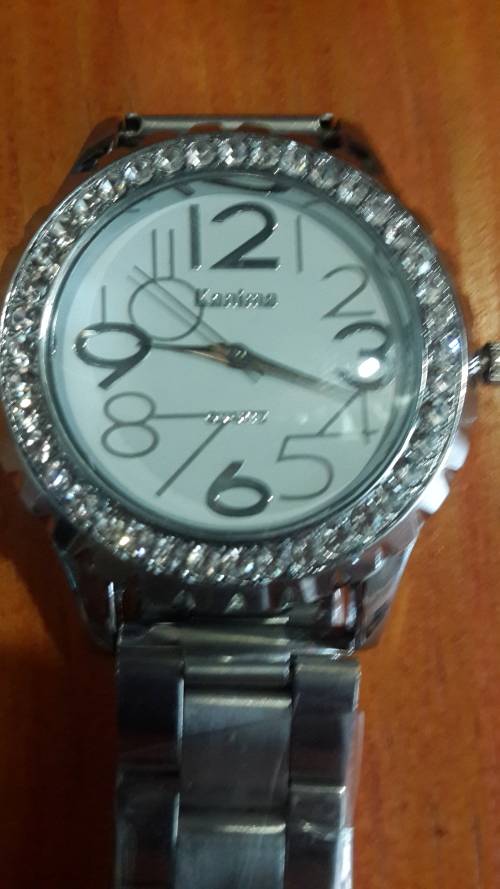 Stunning women's stainless steel wrist watch