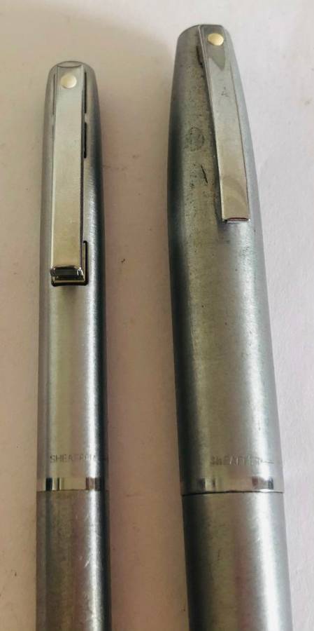 SHEAFFER SILVER FOUNTAIN PEN AND BALLPOINT PEN IN ORIGINAL BOX IN EXCELLENT CONDITION