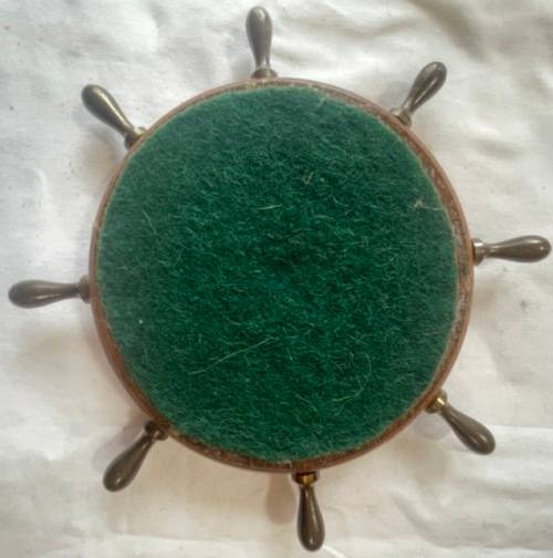 NAUTICAL THEMED S. S. BRAEMAR CASTLE MEMORABILIA GLASS & WOOD ASHTRAY