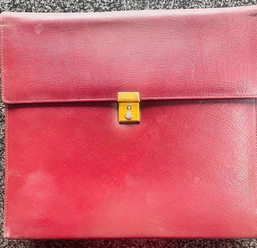 BUSBY MAROON LEATHER A4 RING FILE FOLDER AND NOTEPAD HOLDER IN EXCELLENT CONDITION