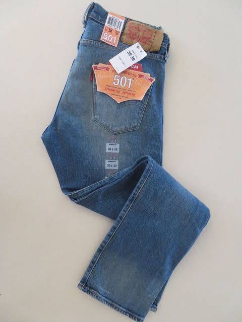Levi's Original 501 Stretch Jean For Men W32 L34 !!!!!Market Value R999.99
