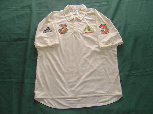 Australian ReplicaTest Match Shirt unsigned & new Size L