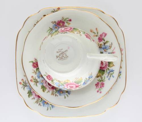 Bell China fine bone china tea trio - marking