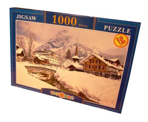 1000 PIECE GLOW IN THE DARK JIGSAW PUZZLE OF EARLY WINTER SNOW