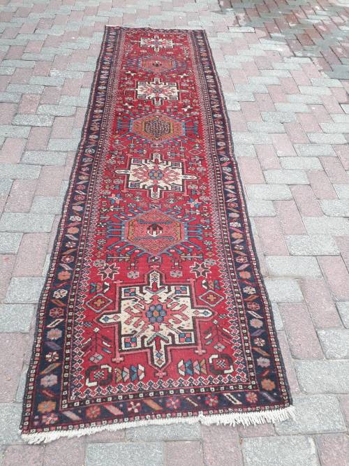 I THINK IT MAYBE VINTAGE A PERSIAN RUNNER. HAMADAN? AZERBAIJAN? SIRJAN? GEOMETRIC FLORAL !