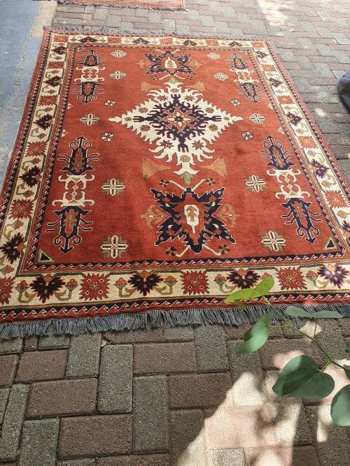 BEAUTIFUL HAND KNOTTED AFGHAN ORIENTAL KAZAK CARPET OR RUG IN EARTHY TONES GEOMETRIC FLORAL DESIGN