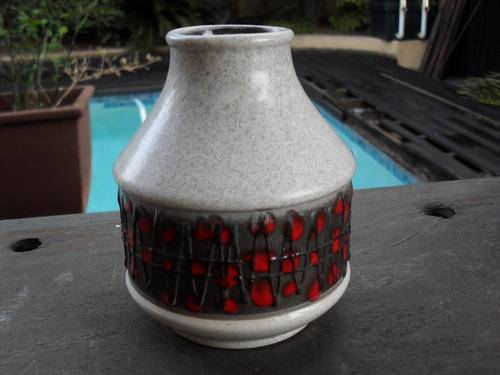 VINTAGE & RETRO GERMAN VASE SHAPE 18/12 BY DUMLER & BREIDEN VERY COLLECTABLE!
