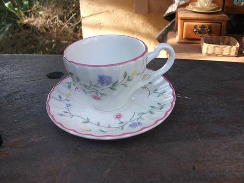 SWEET JOHNSON BROTHERS SCALLOPED & FLORAL (" SUMMER CHINZ")  DEMI-TASSE (COFFEE) DUO