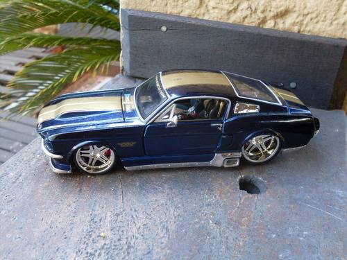 UNBOXED MAISTO 1;24 FORD MUSTANG GT 1967 DIECAST MODEL