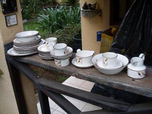 VINTAGE MIDWINTER STONEHENGE "WILD OATS" BY SUE MIDWINTER PART DINNER SERVICE