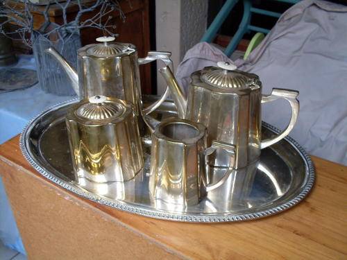 VINTAGE SILVER PLATED TEA SERVICE WITH TRAY. LOVELY SHAPE & LID DETAIL