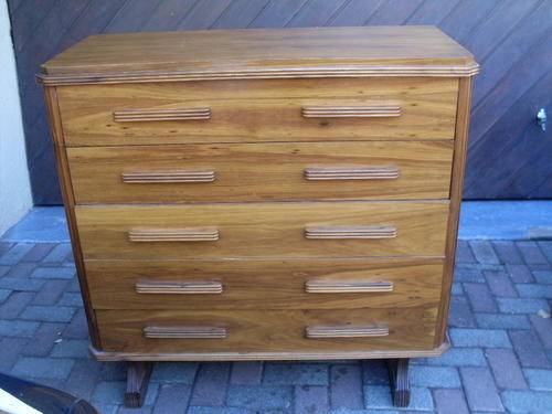 THIS IS A LOOKER! STUNNING VINTAGE KIAAT FINISH CHEST OF DRAWS. A REAL HUNK